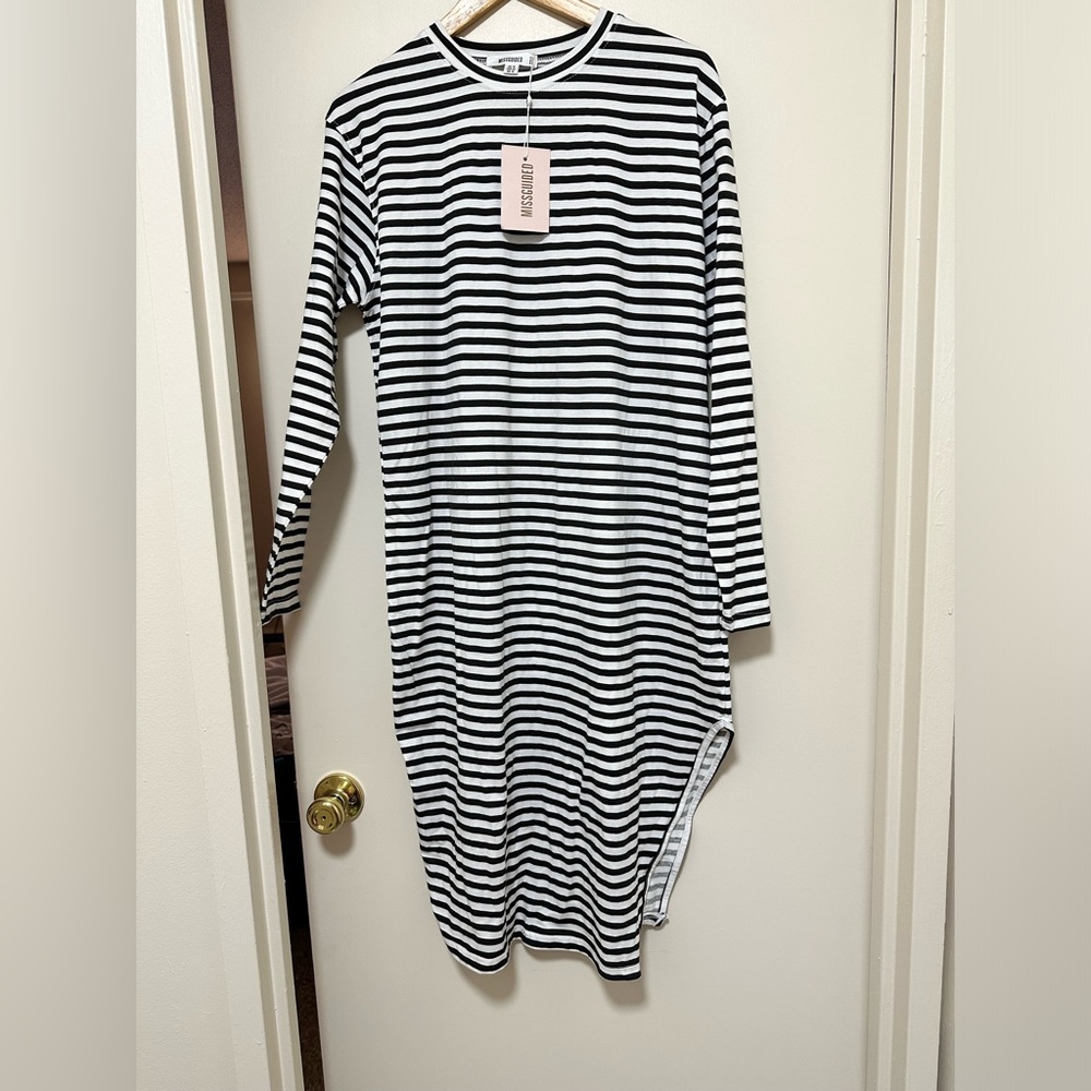 Missguided long dress with split on side NWT